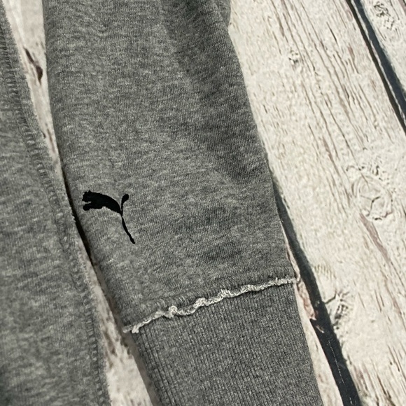 Women's Puma Gray Sports Apparel Fashion Crewneck Pullover Top Sweatshirt - Picture 4 of 5